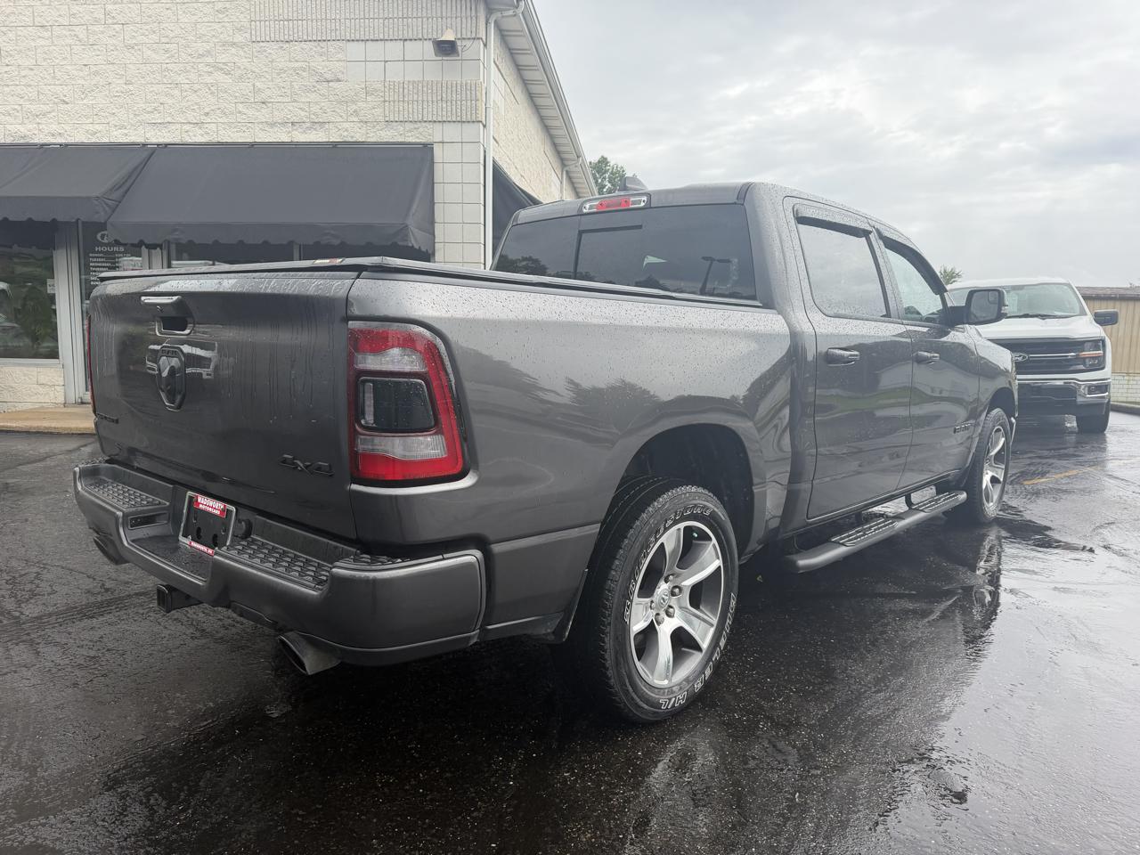 RAM 1500 Sport 4x4 Crew Cab 5'7" Box 2021