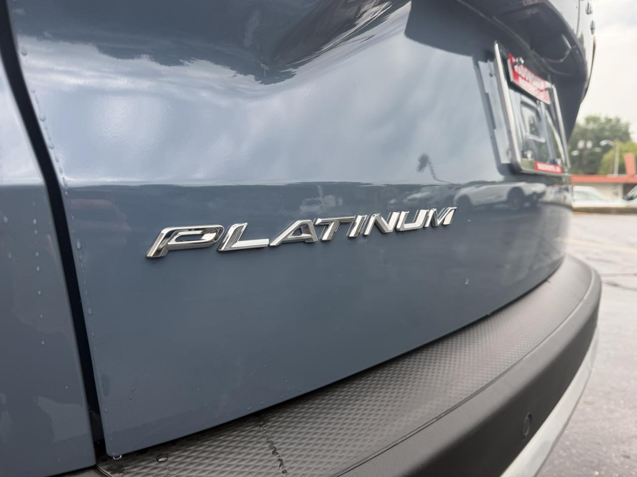 Ford Escape Platinum AWD 2025