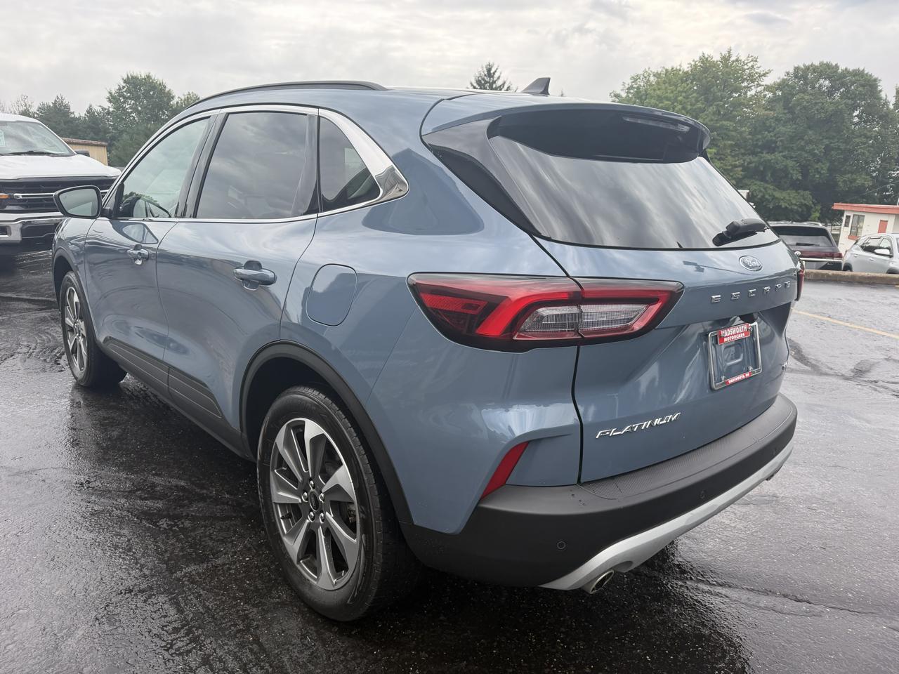 Ford Escape Platinum AWD 2025