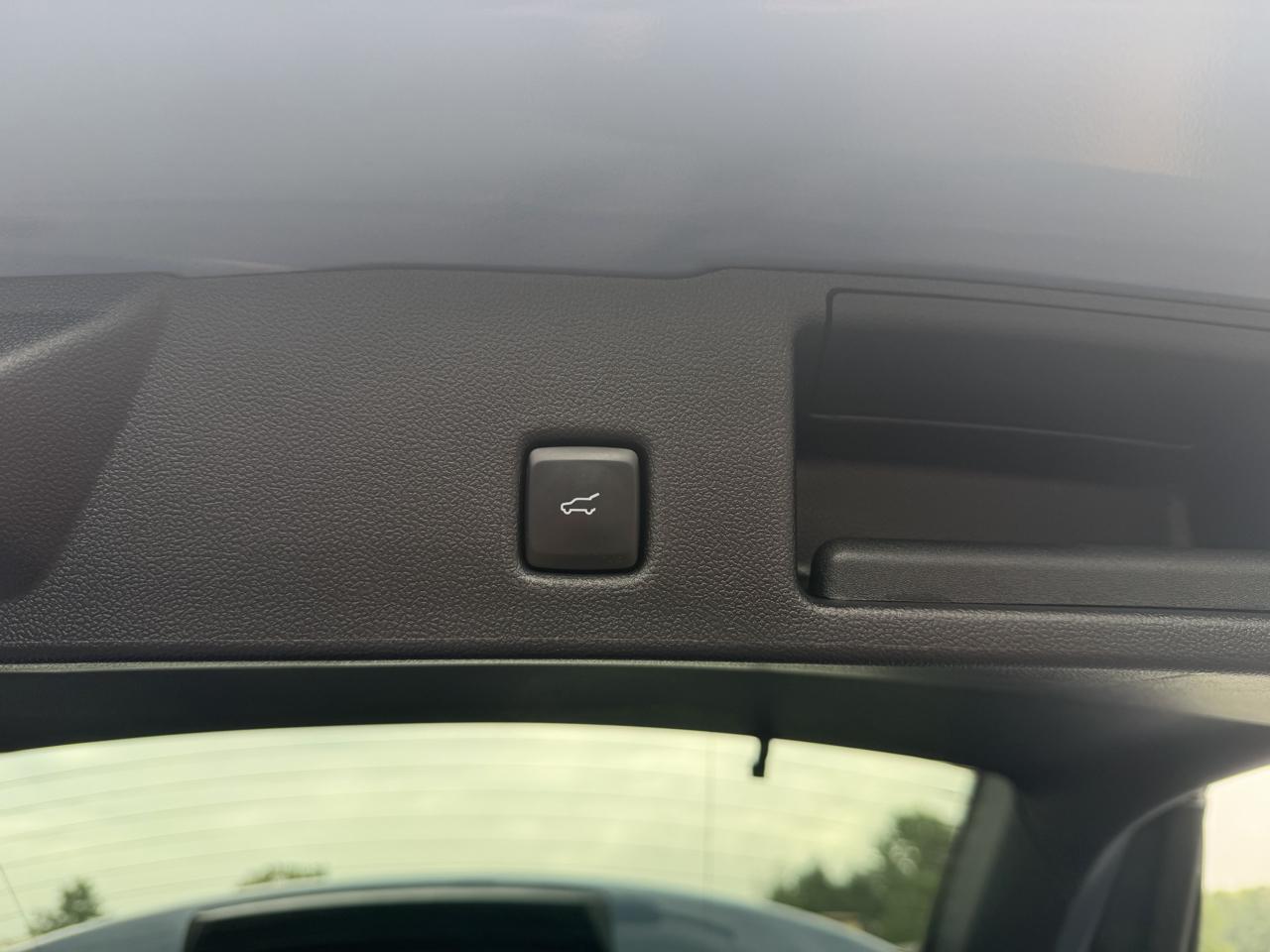 Ford Escape Platinum AWD 2025