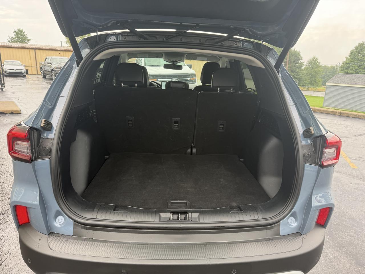 Ford Escape Platinum AWD 2025