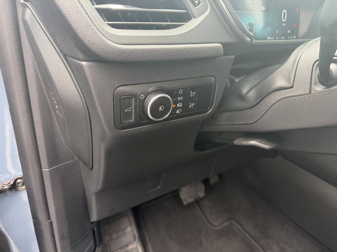 Ford Escape Platinum AWD 2025