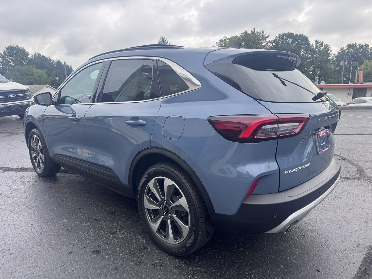Ford Escape Platinum AWD 2025