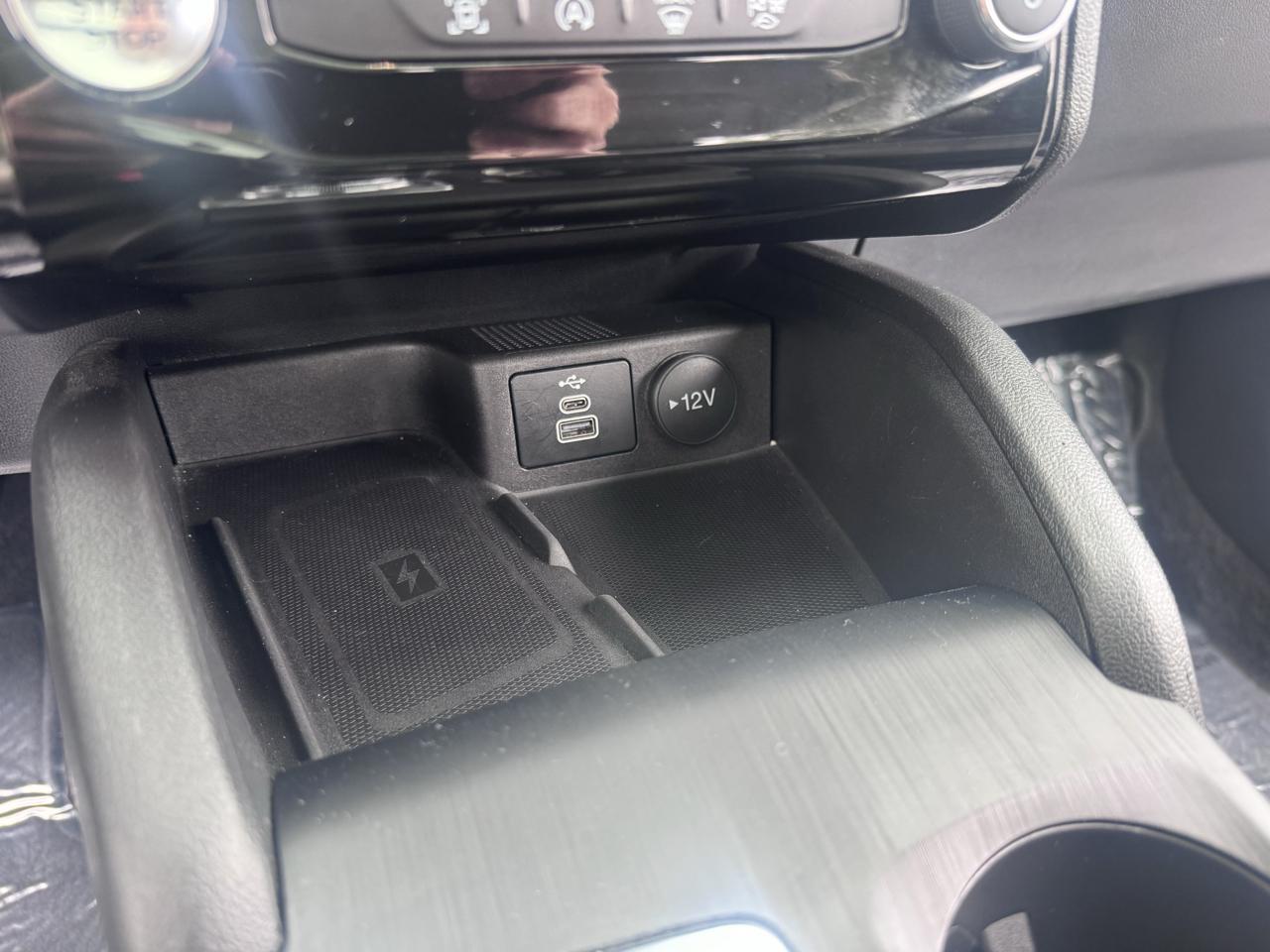 Ford Escape Platinum AWD 2025