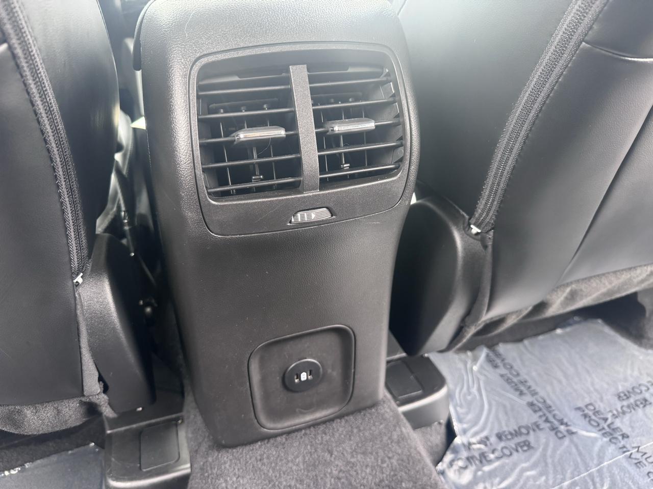 Ford Escape Platinum AWD 2025