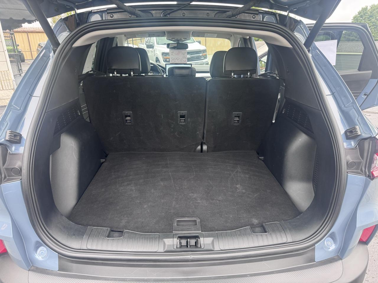 Ford Escape Platinum AWD 2025