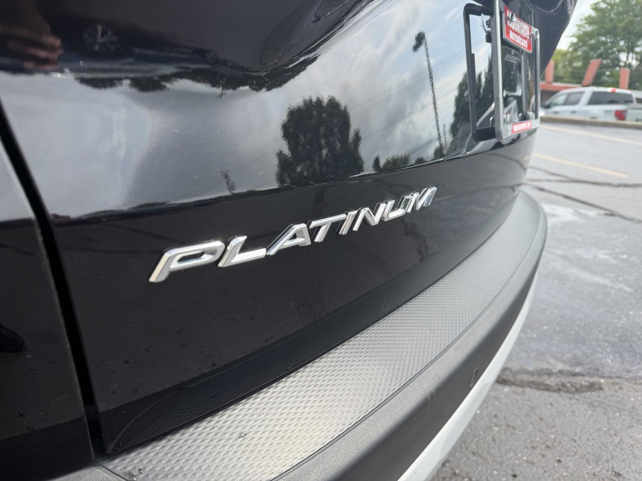 Ford Escape Platinum AWD 2025