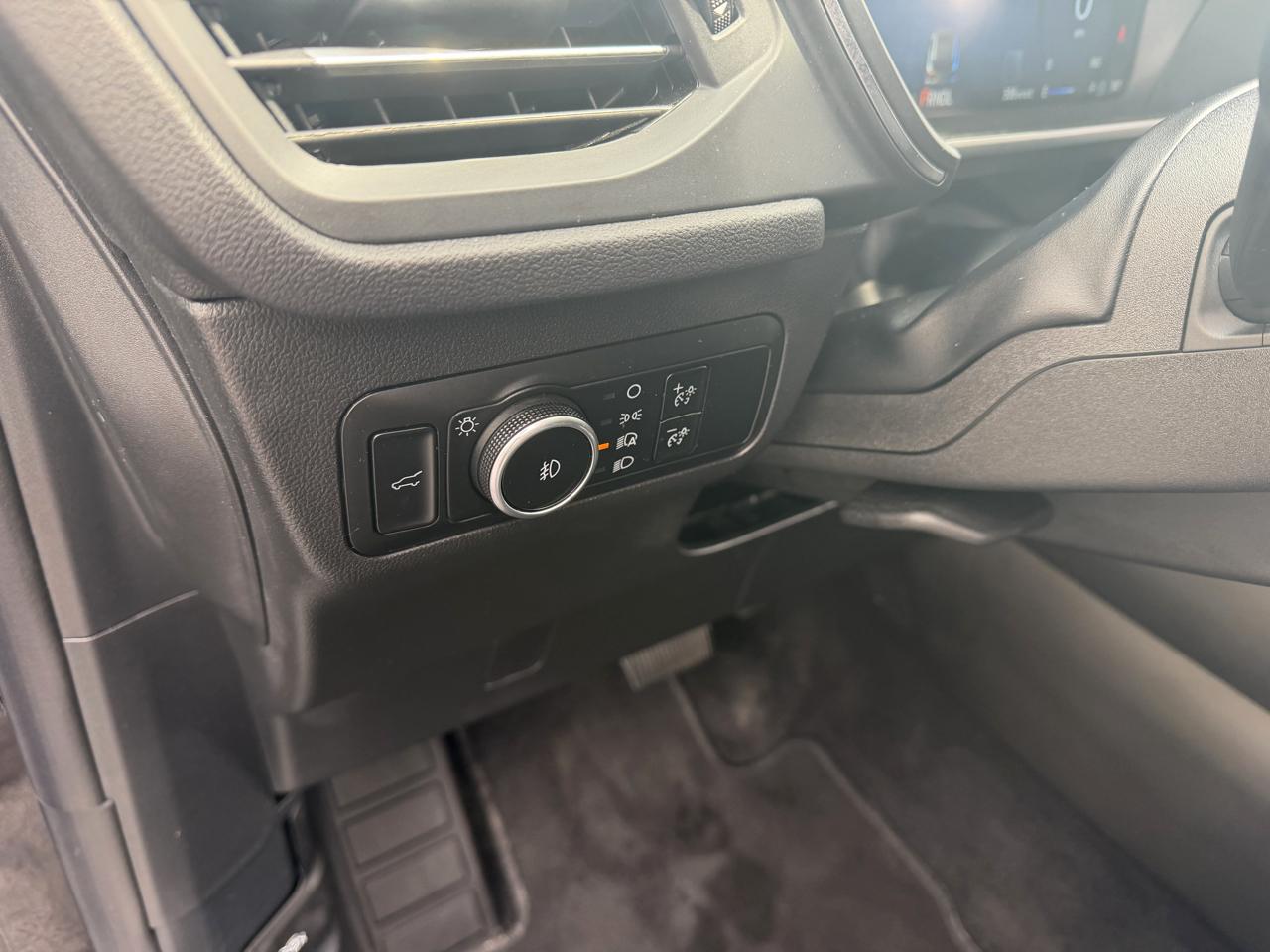 Ford Escape Platinum AWD 2025