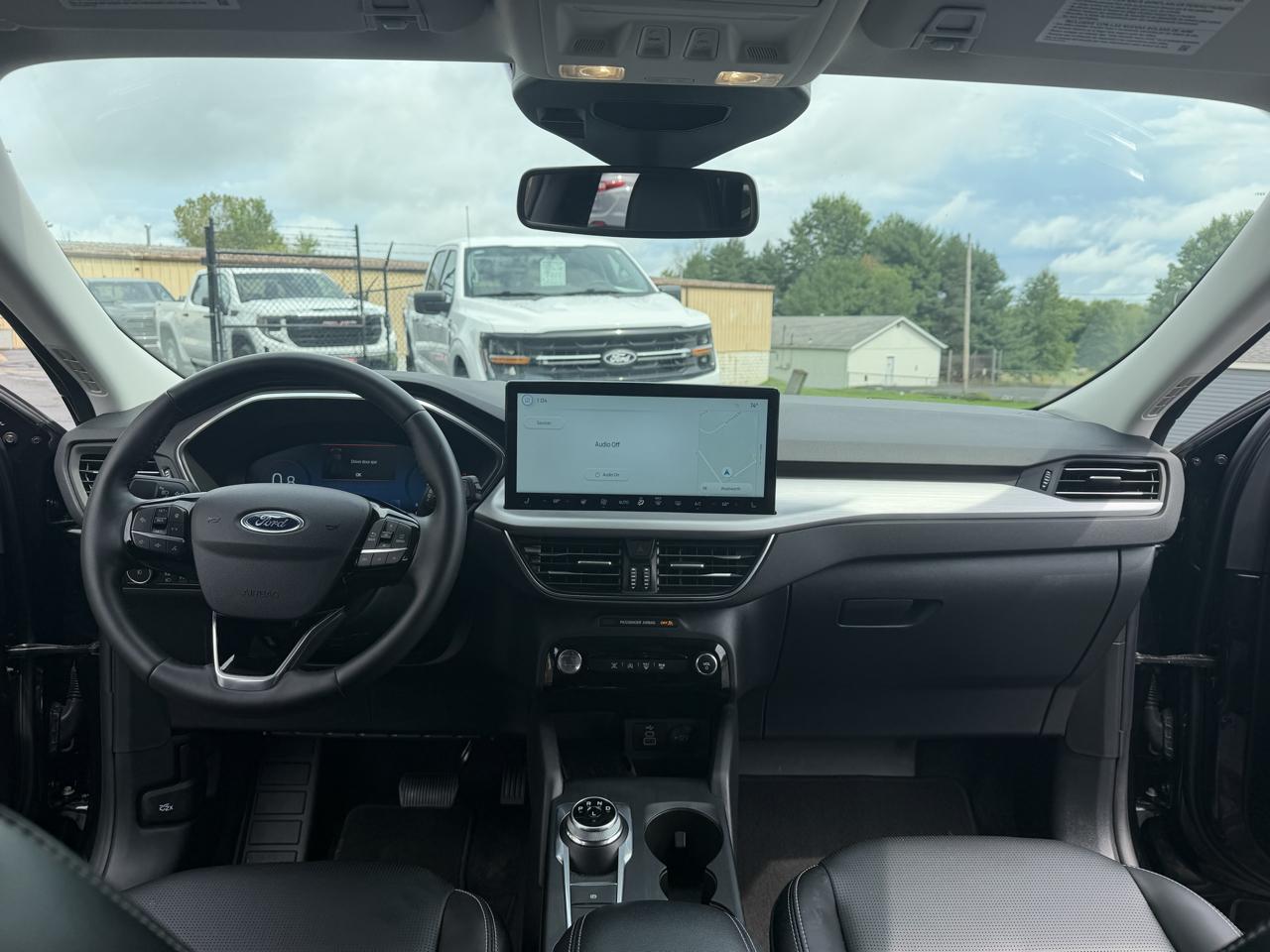 Ford Escape Platinum AWD 2025