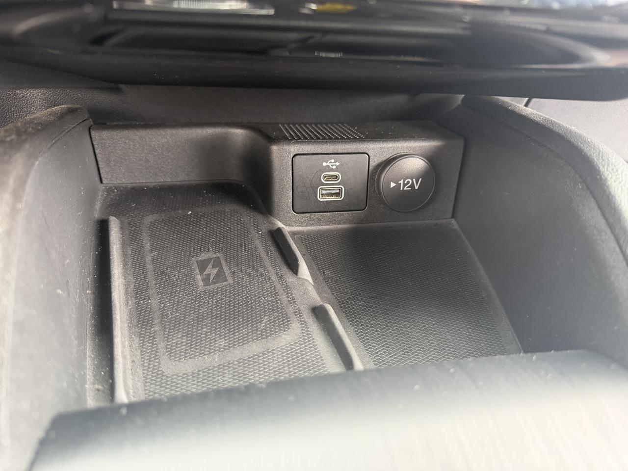Ford Escape Platinum AWD 2025