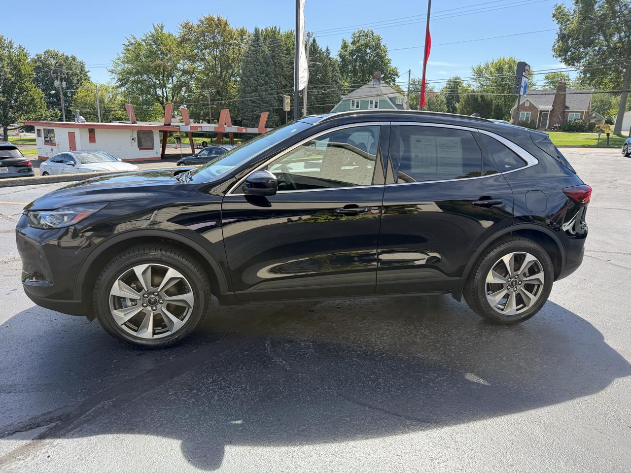Ford Escape Platinum AWD 2025