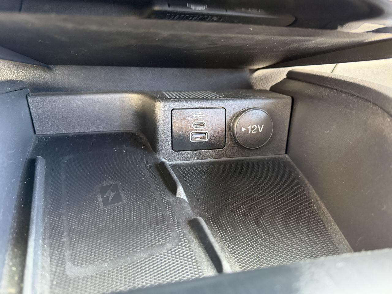 Ford Escape Platinum AWD 2025