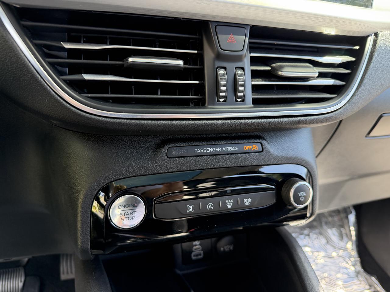 Ford Escape Platinum AWD 2025