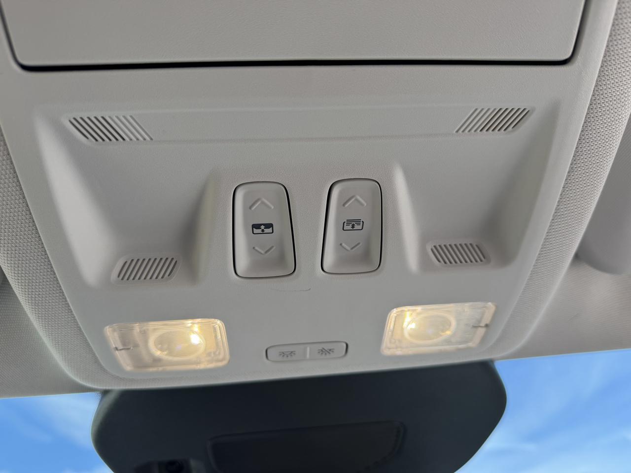 Ford Escape Platinum AWD 2025