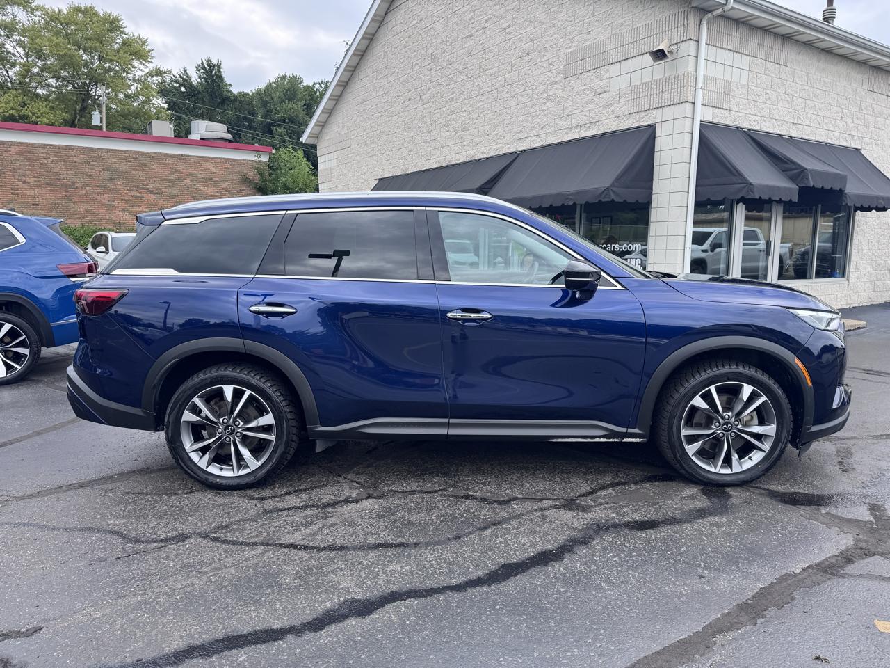 Infiniti QX60 LUXE AWD 2024