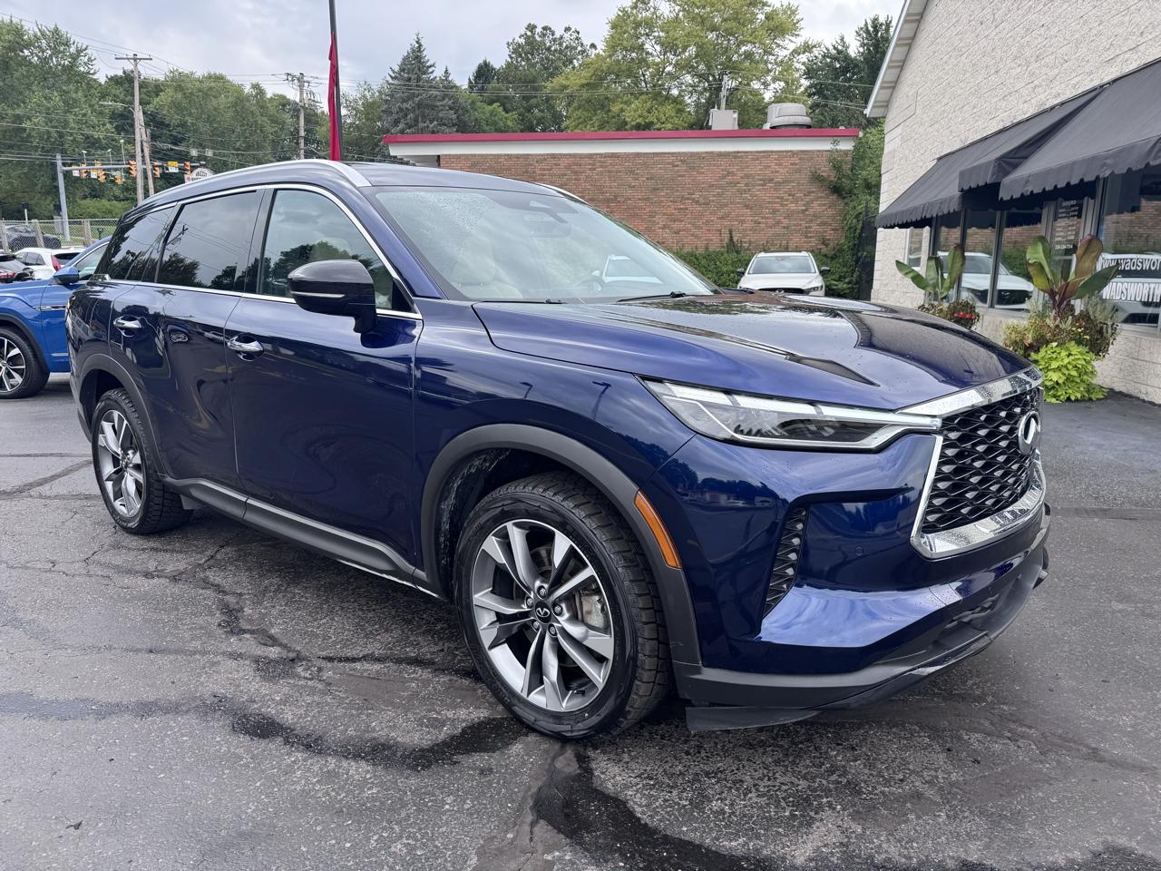 Infiniti QX60 LUXE AWD 2024