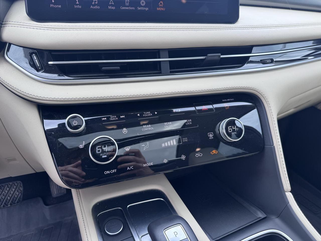 Infiniti QX60 LUXE AWD 2024