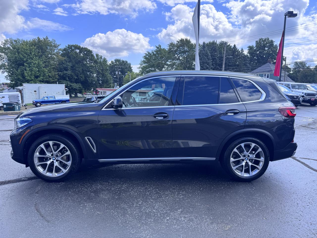 BMW X5 xDrive40i Sports Activity Vehicle 2023