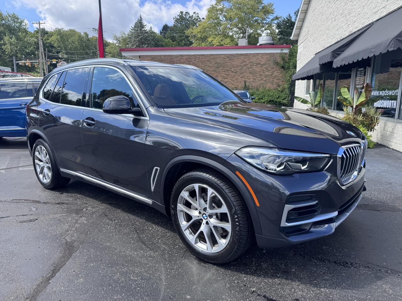 BMW X5 xDrive40i Sports Activity Vehicle 2023