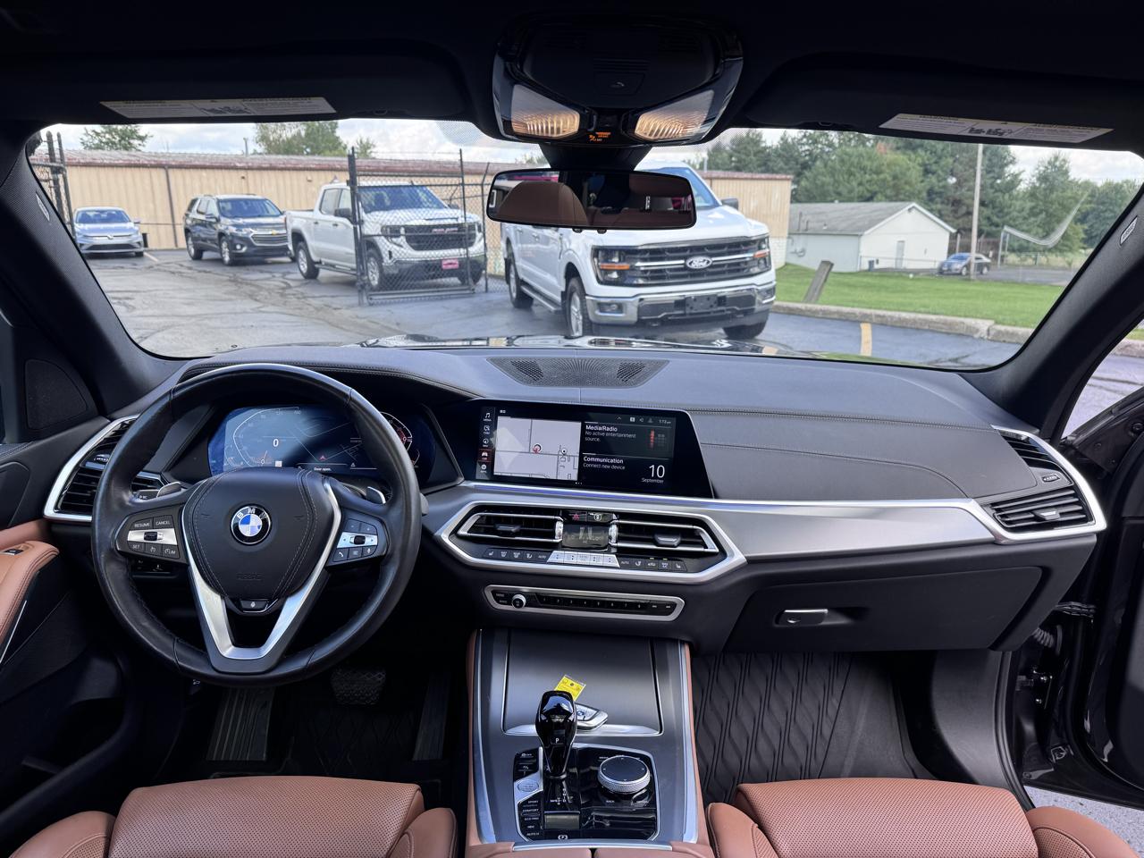 BMW X5 xDrive40i Sports Activity Vehicle 2023