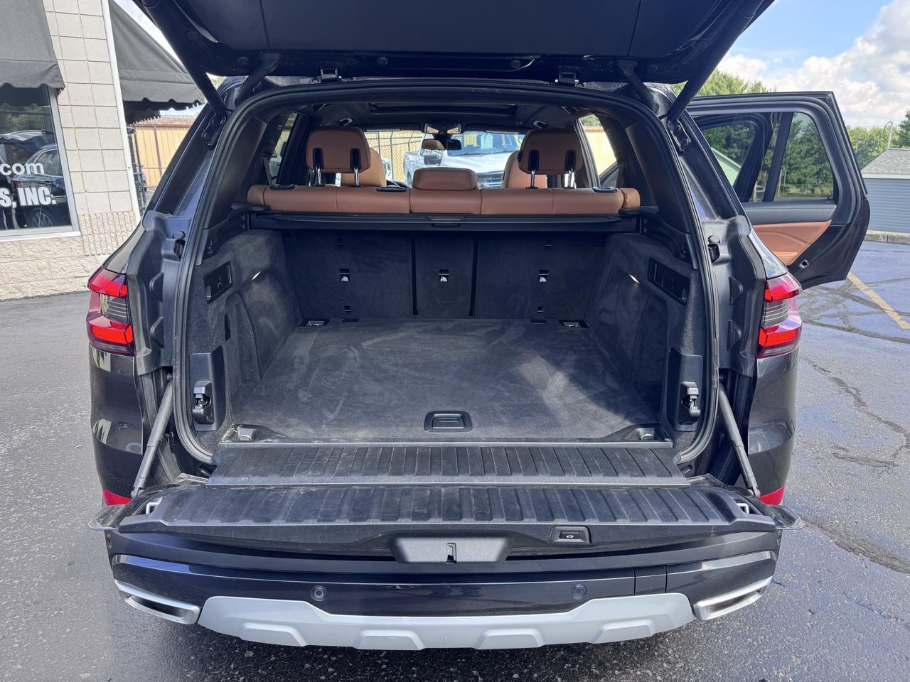BMW X5 xDrive40i Sports Activity Vehicle 2023