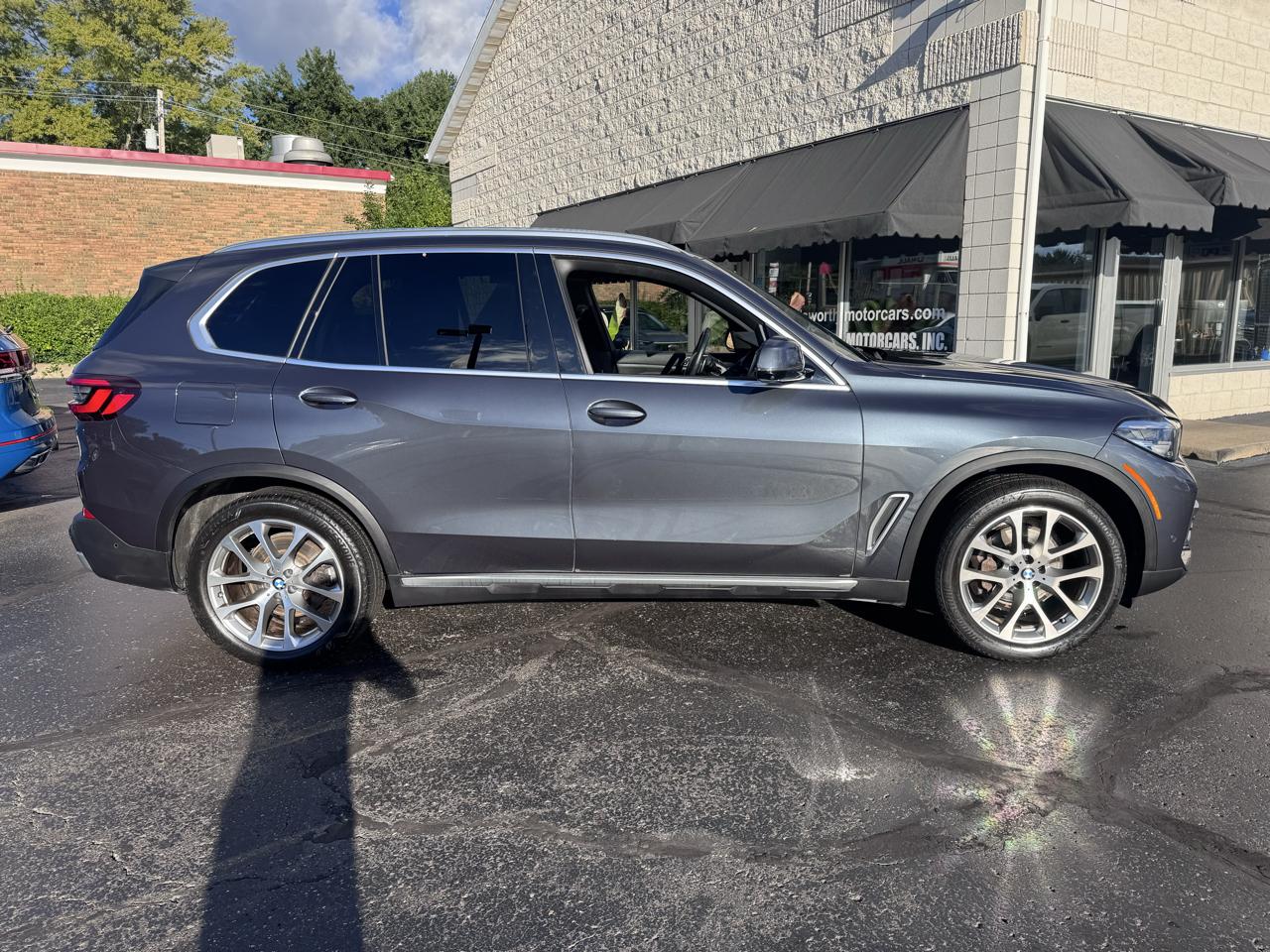 BMW X5 xDrive40i Sports Activity Vehicle 2022