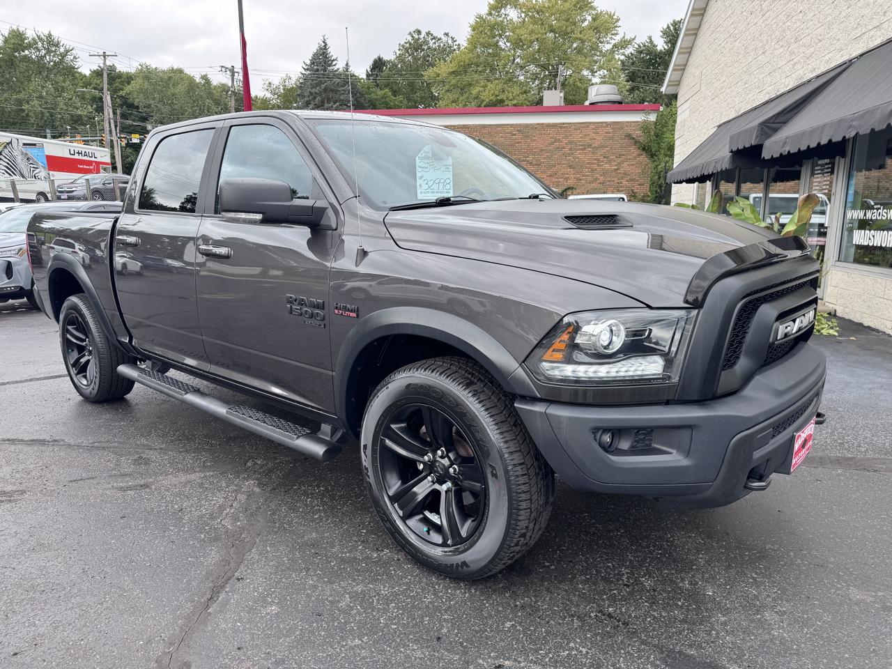 RAM 1500 Classic Warlock 4x4 Crew Cab 5'7" Box 2022
