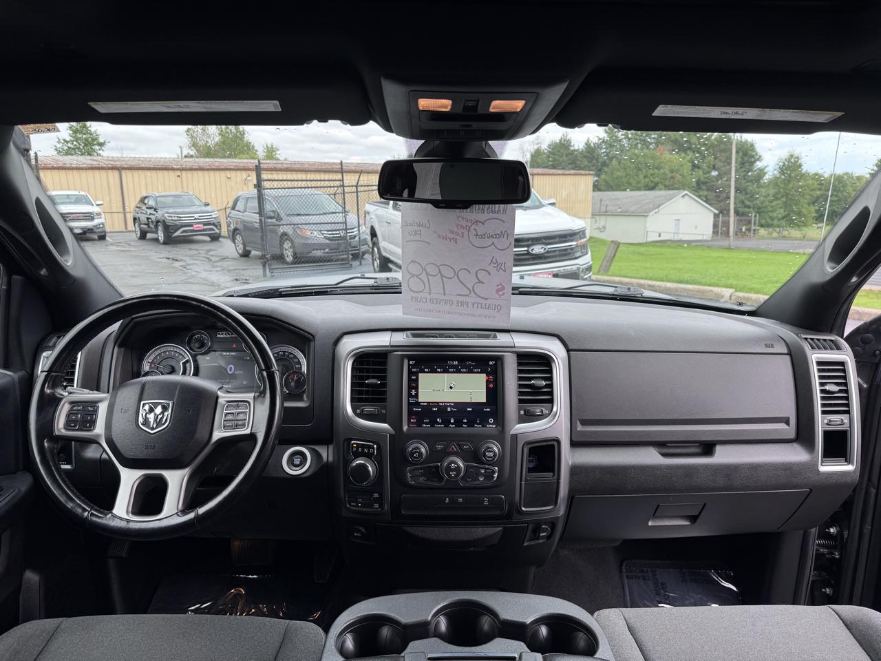 RAM 1500 Classic Warlock 4x4 Crew Cab 5'7" Box 2022