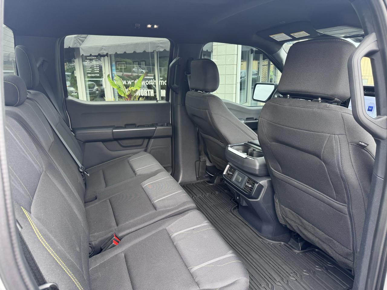 Ford F-150 STX 4WD SuperCrew 5.5' Box 2024