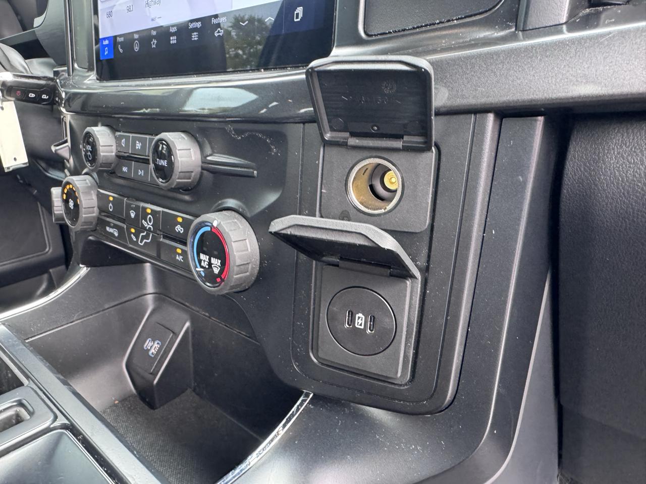 Ford F-150 STX 4WD SuperCrew 5.5' Box 2024