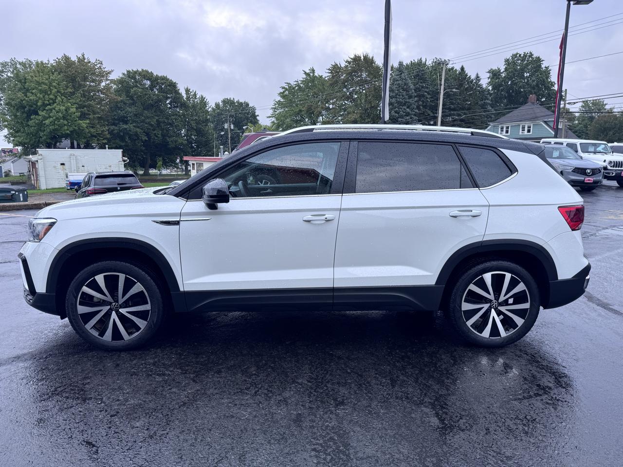 Volkswagen Taos SE FWD 2023