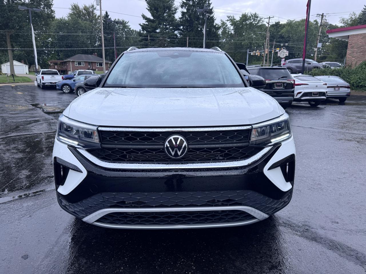 Volkswagen Taos SE FWD 2023