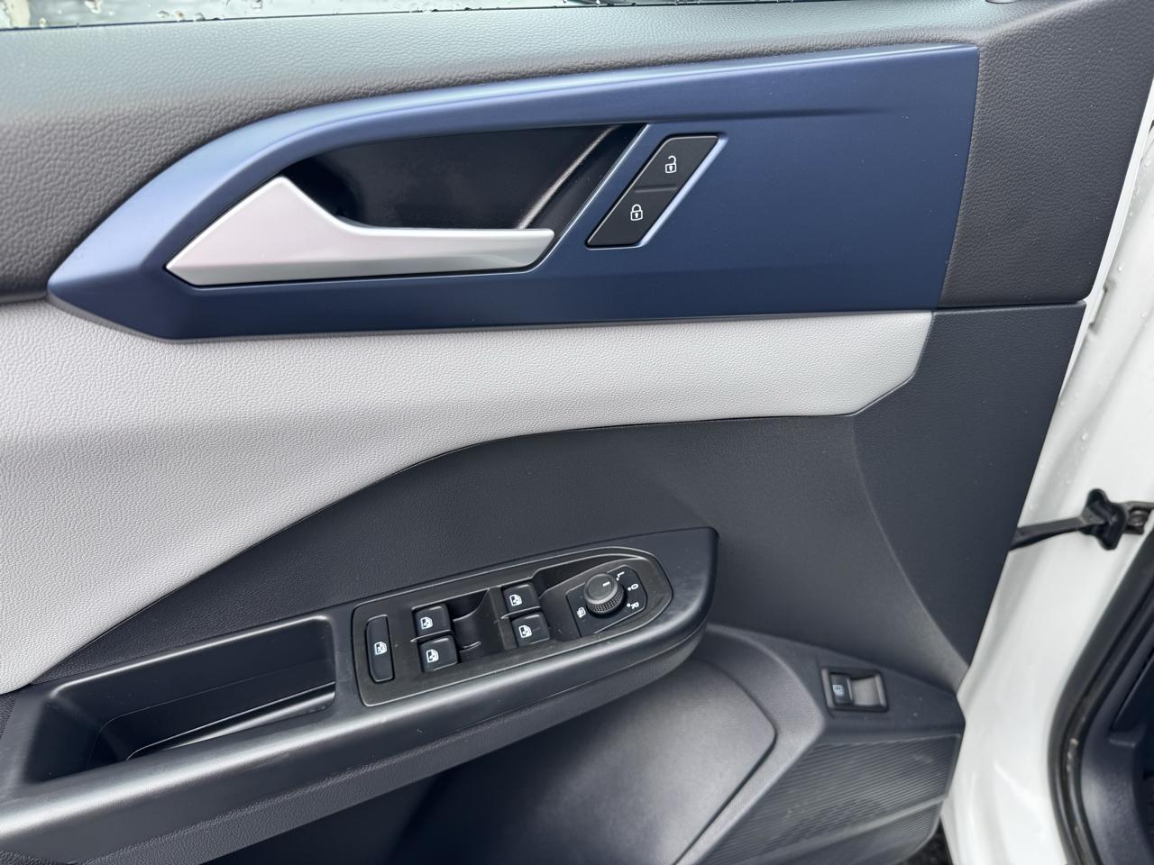 Volkswagen Taos SE FWD 2023