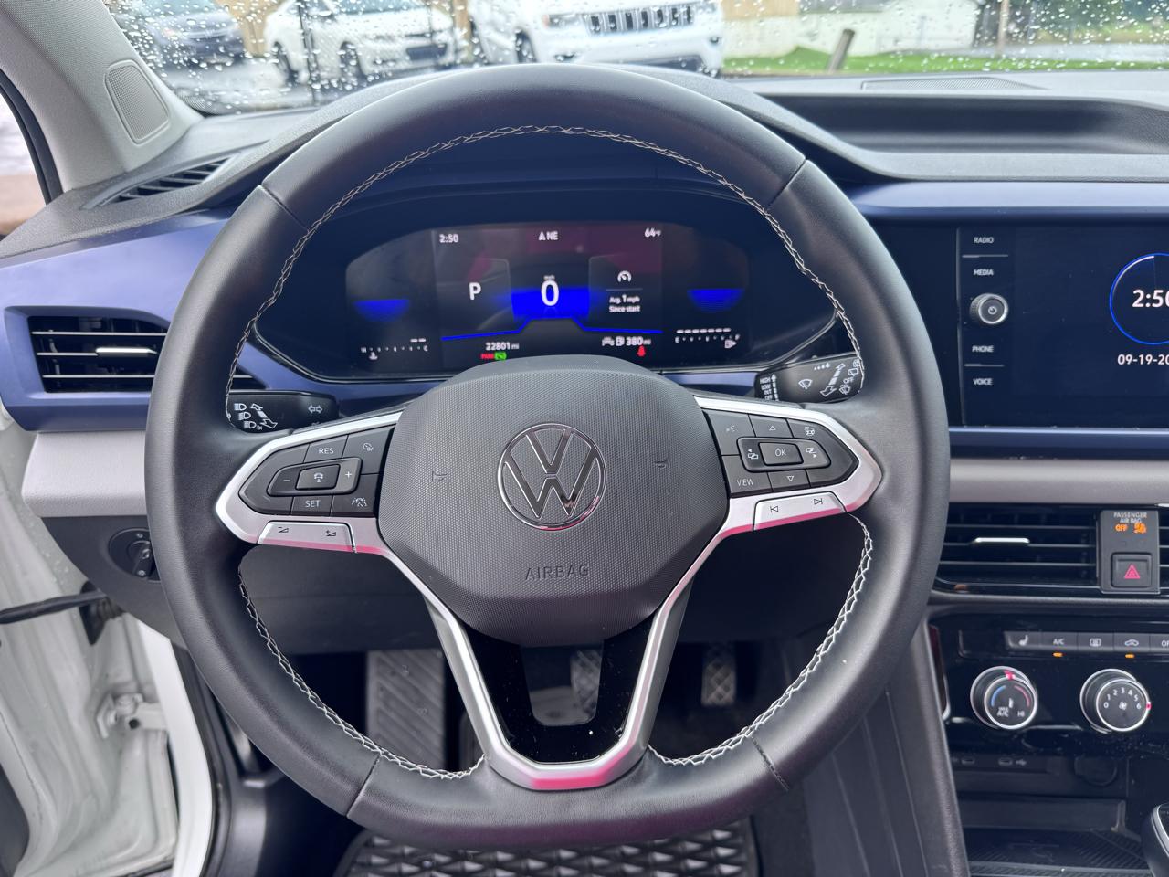 Volkswagen Taos SE FWD 2023