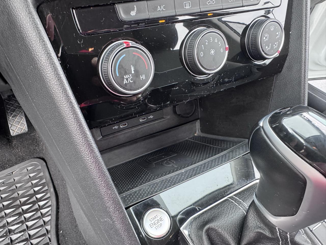 Volkswagen Taos SE FWD 2023