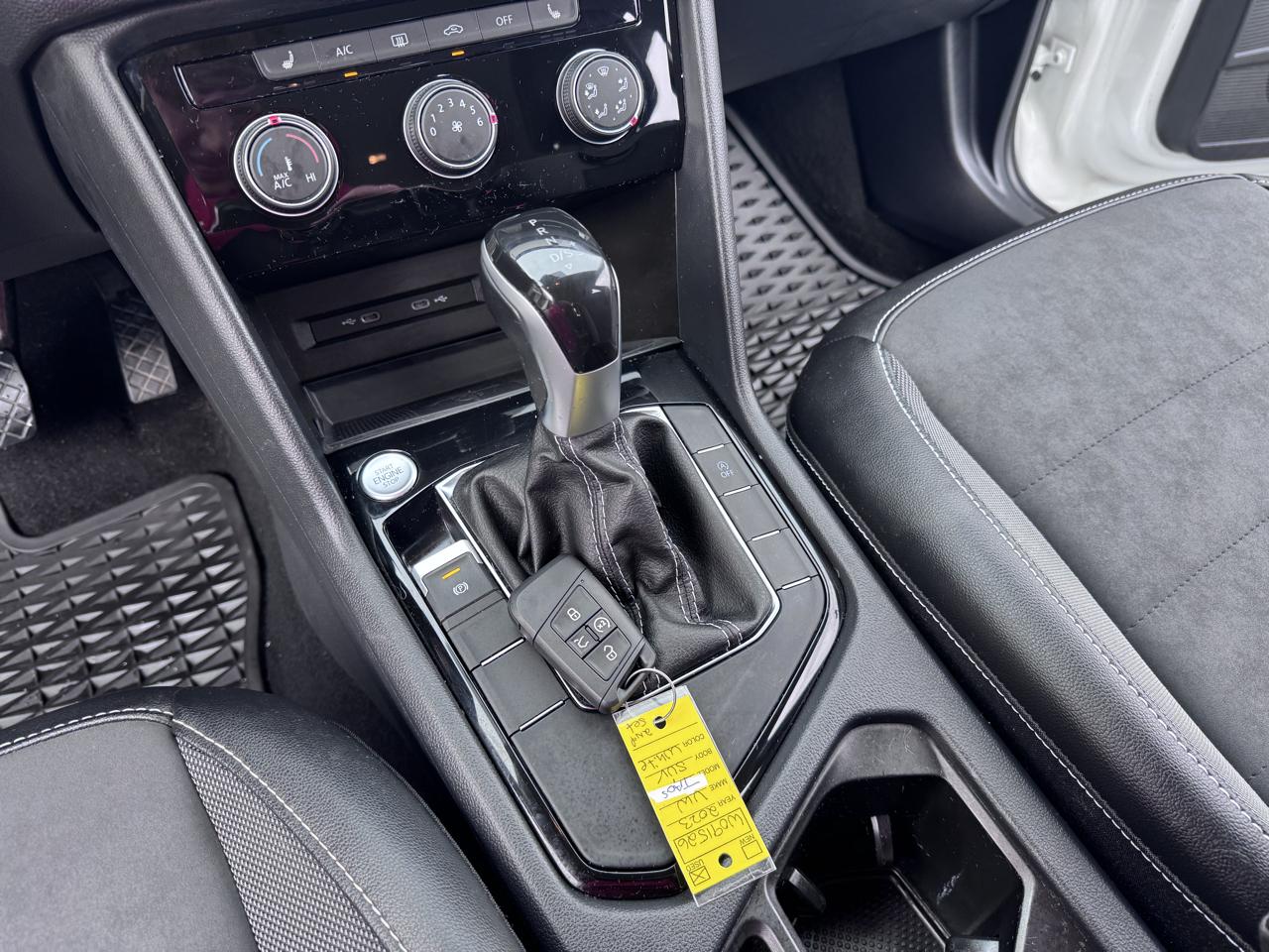Volkswagen Taos SE FWD 2023