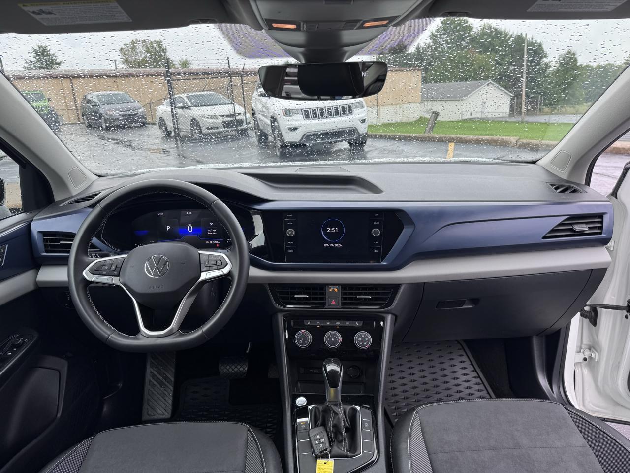 Volkswagen Taos SE FWD 2023