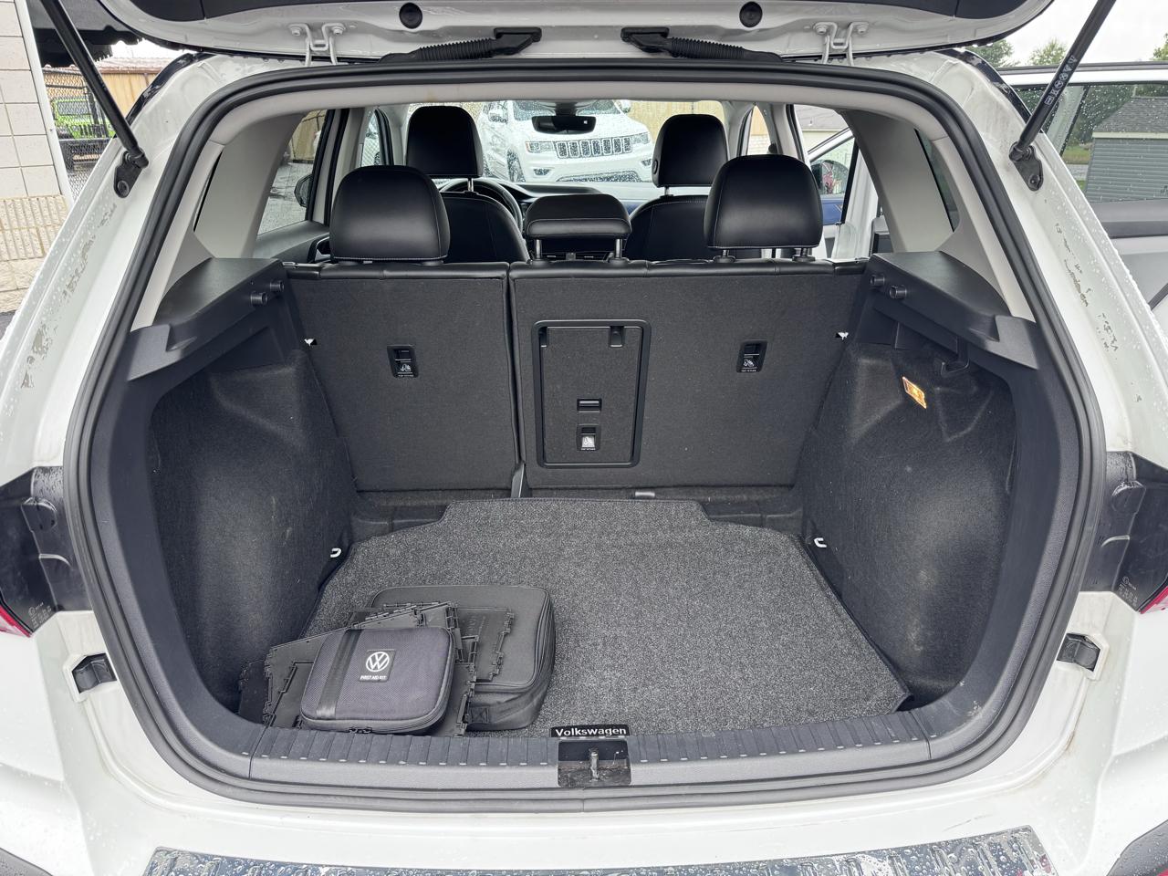 Volkswagen Taos SE FWD 2023