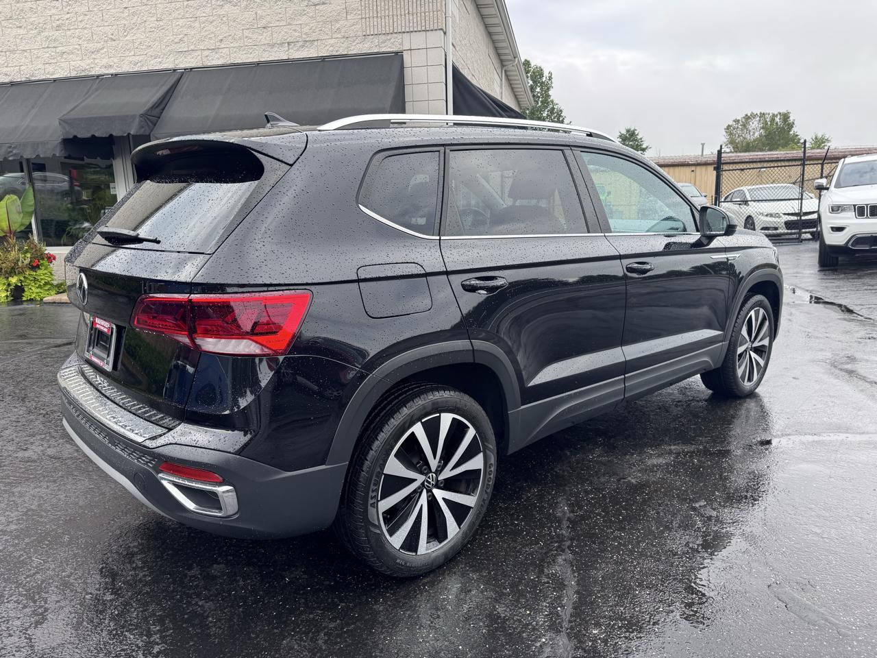 Volkswagen Taos SE FWD 2023