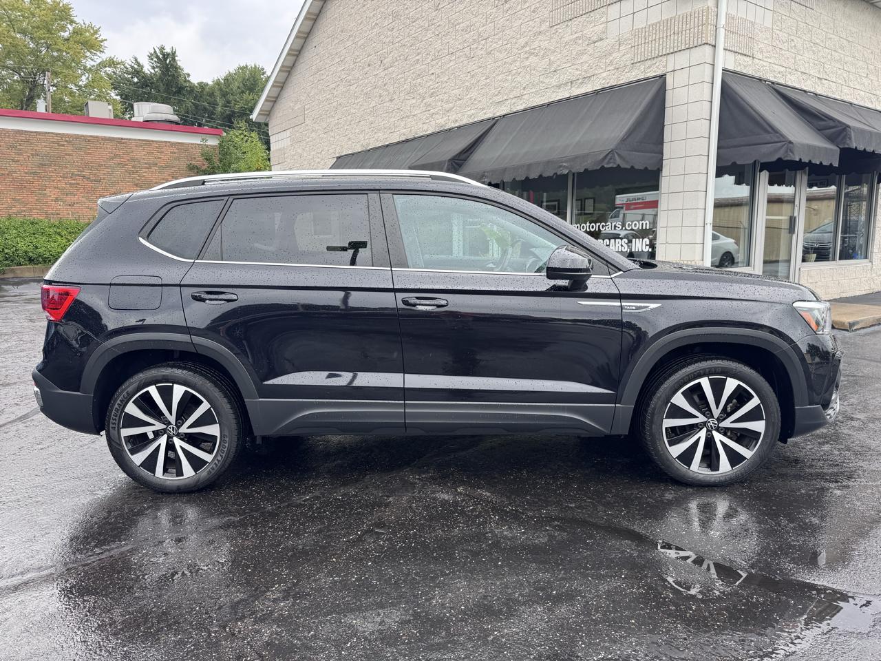 Volkswagen Taos SE FWD 2023