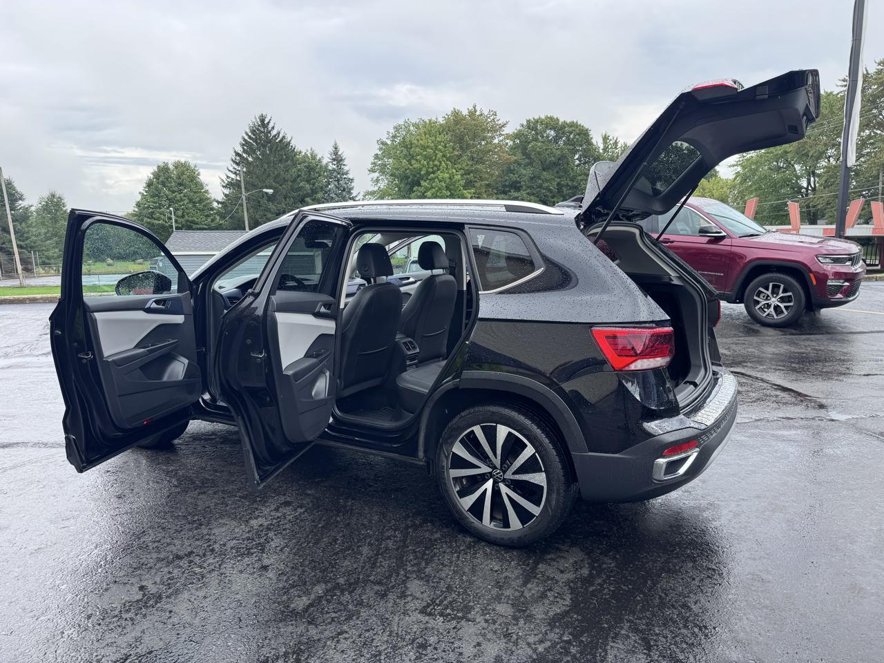 Volkswagen Taos SE FWD 2023
