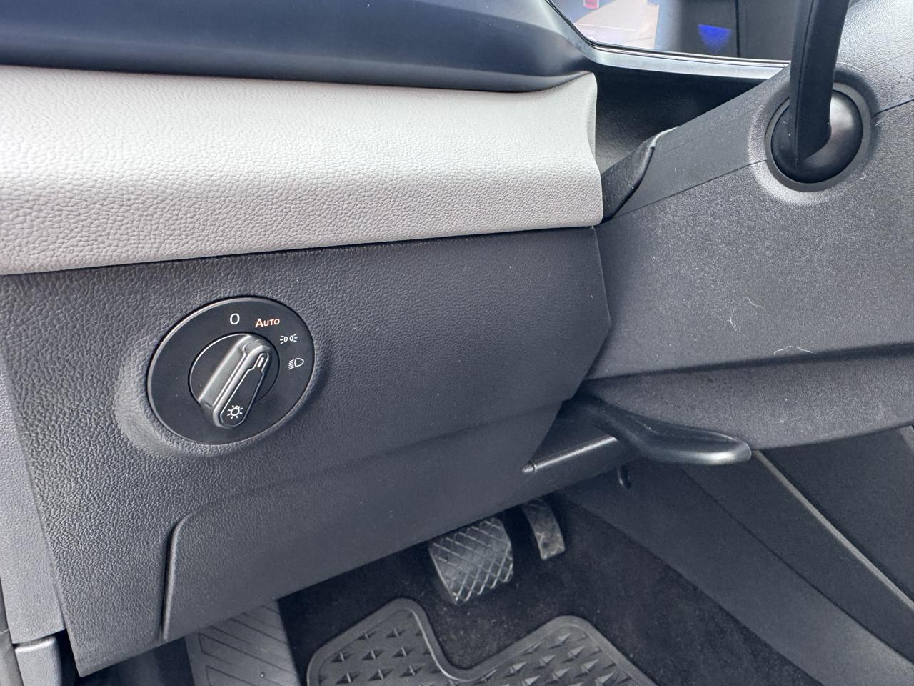 Volkswagen Taos SE FWD 2023