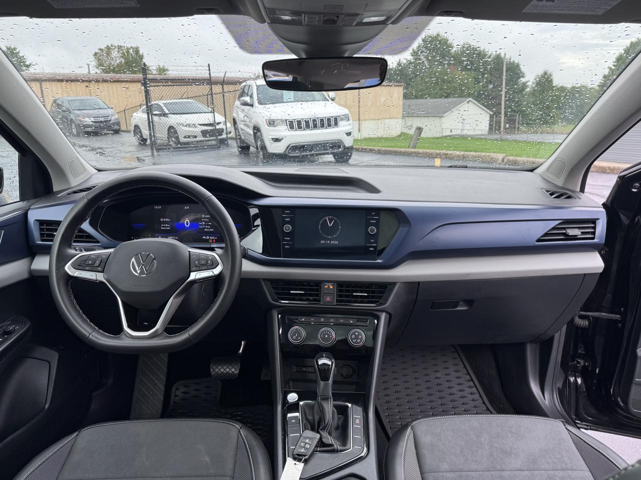 Volkswagen Taos SE FWD 2023