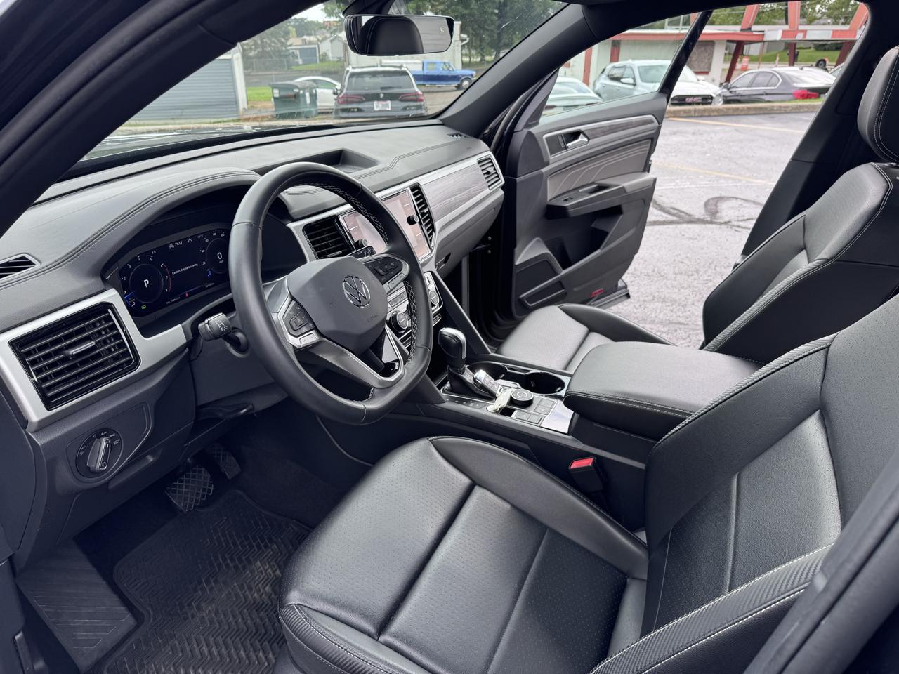 Volkswagen Atlas Cross Sport 2.0T SE w/Technology 4MOTION 2023