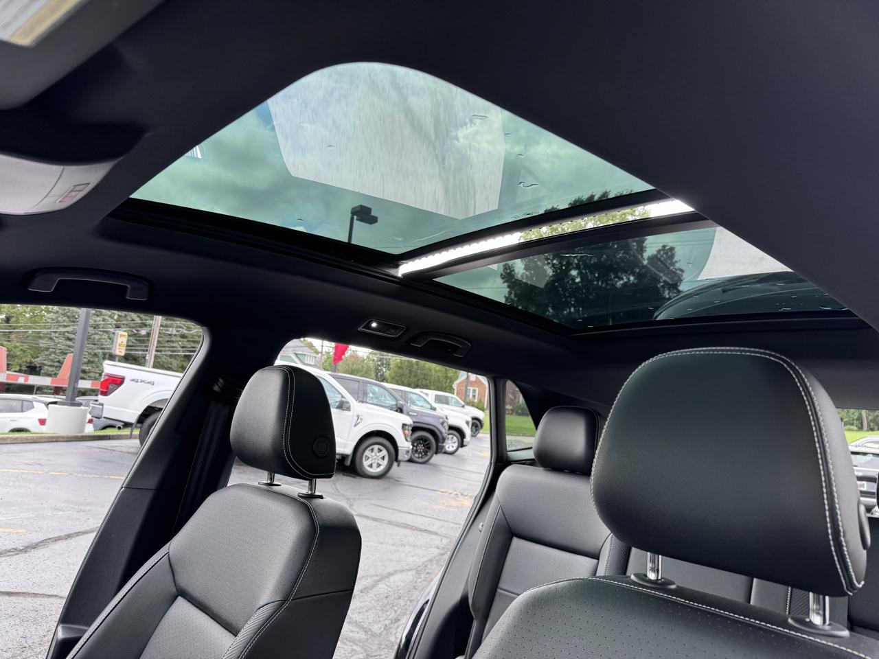 Volkswagen Atlas Cross Sport 2.0T SE w/Technology 4MOTION 2023