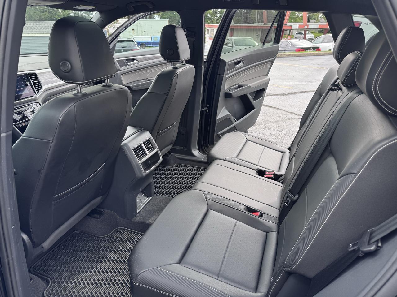 Volkswagen Atlas Cross Sport 2.0T SE w/Technology 4MOTION 2023