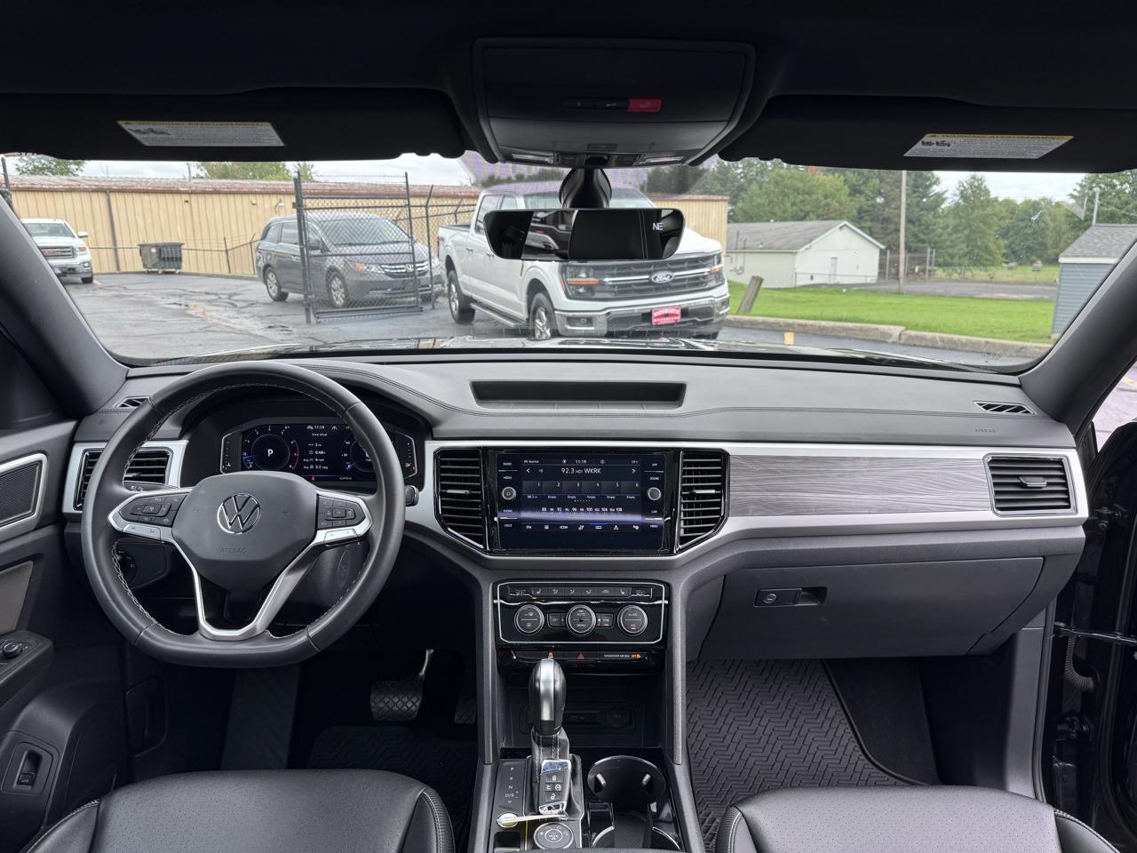 Volkswagen Atlas Cross Sport 2.0T SE w/Technology 4MOTION 2023