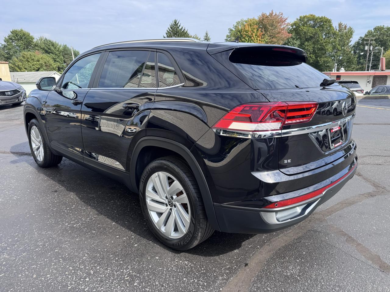Volkswagen Atlas Cross Sport 2.0T SE w/Technology 4MOTION 2023