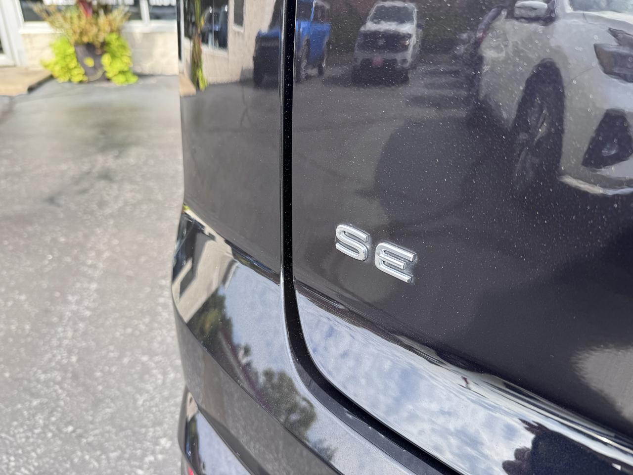 Volkswagen Atlas Cross Sport 2.0T SE w/Technology 4MOTION 2023