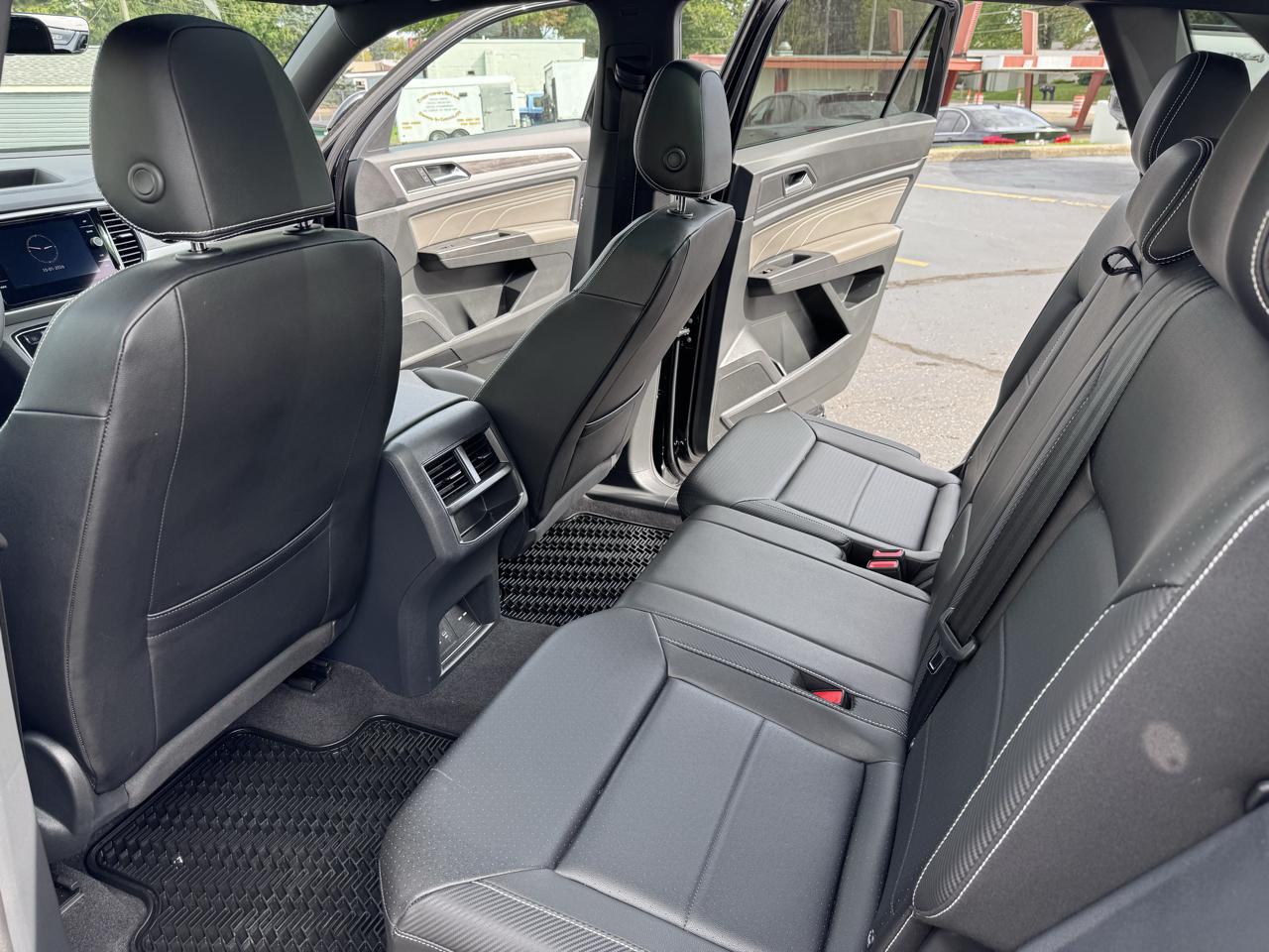 Volkswagen Atlas Cross Sport 2.0T SE w/Technology 4MOTION 2023